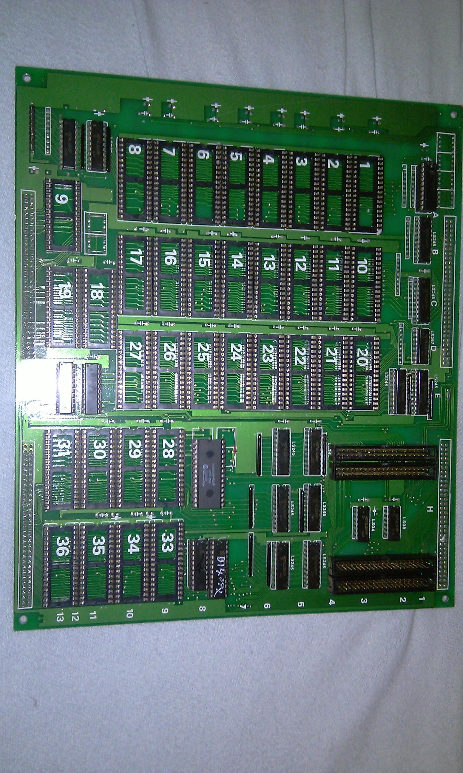 1195 ROMs PCB component side