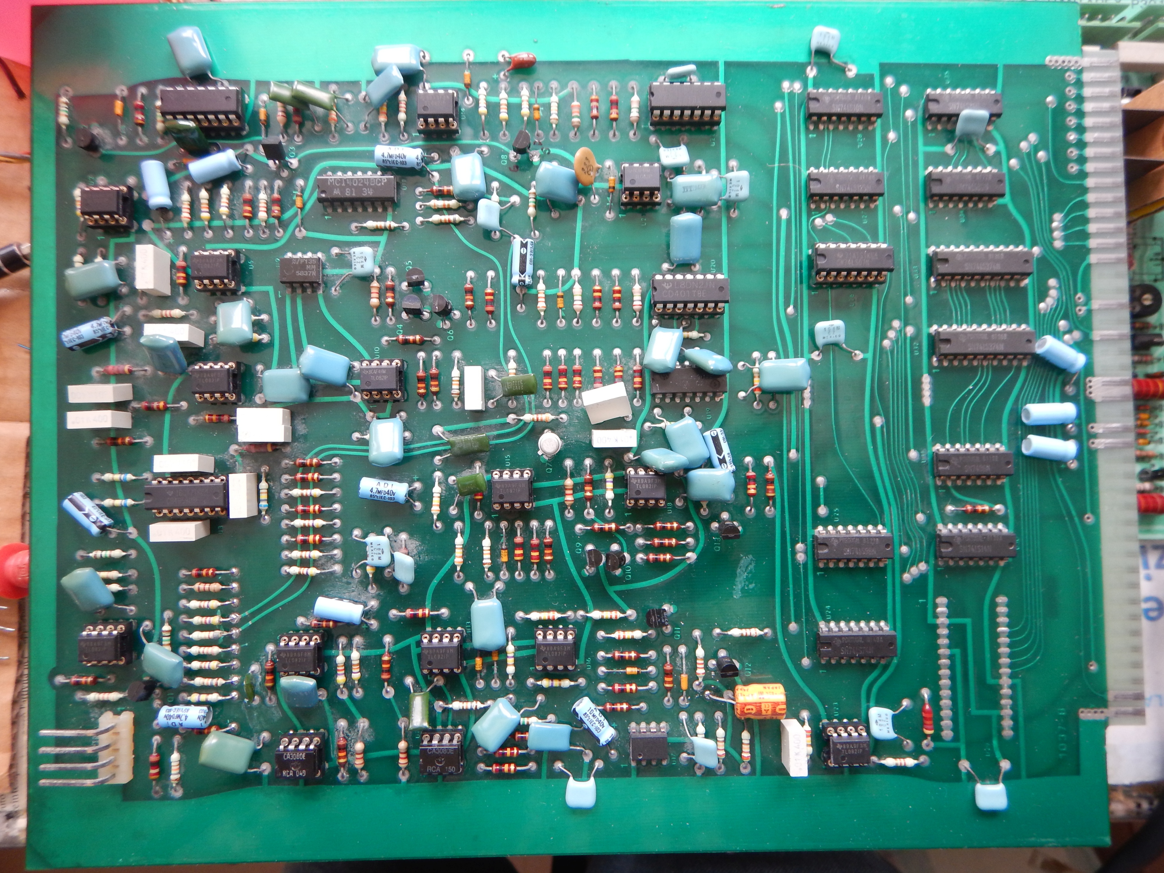 PCB 1037-B component side